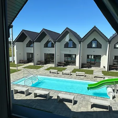 Aurora Klimatyzowane, Z Podgrzewanym Basenem I Zjezdzalnia Wodna Сasa de vacaciones