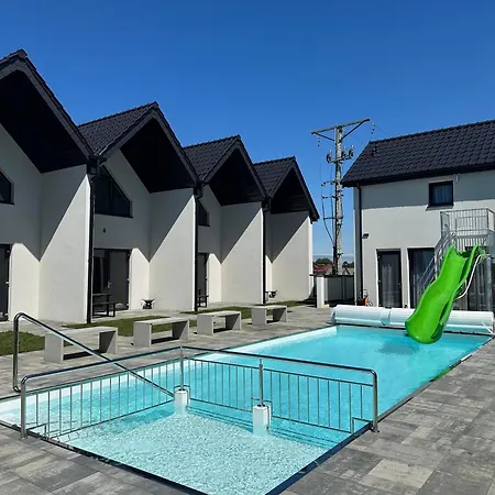 Сasa de vacaciones Aurora Klimatyzowane, Z Podgrzewanym Basenem I Zjezdzalnia Wodna Rewal