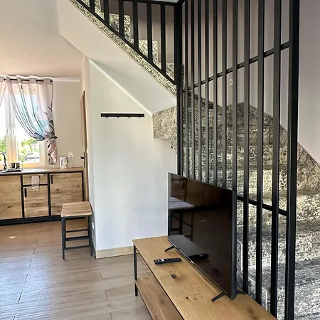 Aurora Klimatyzowane, Z Podgrzewanym Basenem I Zjezdzalnia Wodna * Rewal