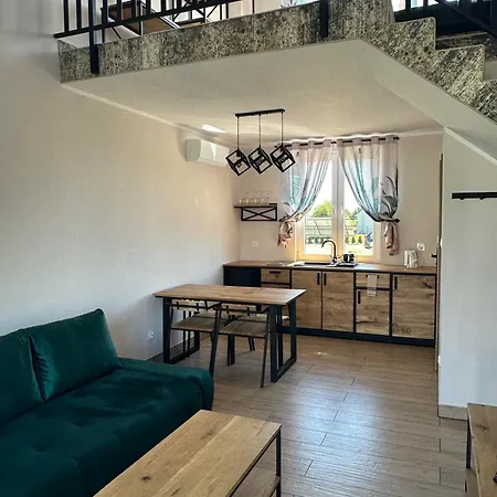 Aurora Klimatyzowane, Z Podgrzewanym Basenem I Zjezdzalnia Wodna *